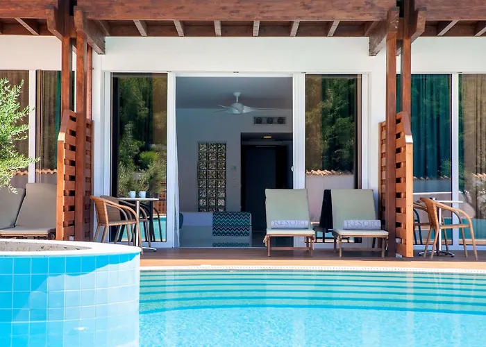 מלון Esperos Village Blue & - Adults Only 5*